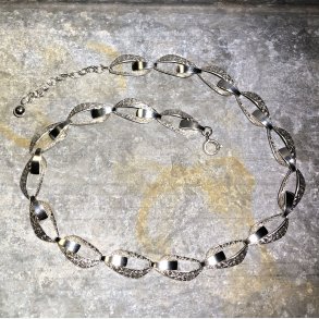 2.nd Hand - Collier i slv med flotte bne led