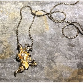 2.nd Hand - Halskde med Flora Danica vedhng