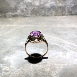 2.nd Hand - Guldring med facetteret ametyst