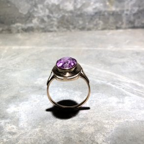 2.nd Hand - Guldring med facetteret ametyst