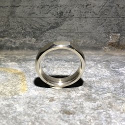 Herrering i slv med 3 store facetter