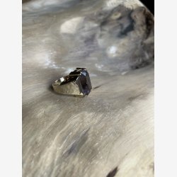 Guldring med stor ametyst