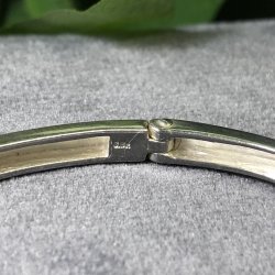 2.nd Hand - Armring i sølv med drysset kugler i åbning